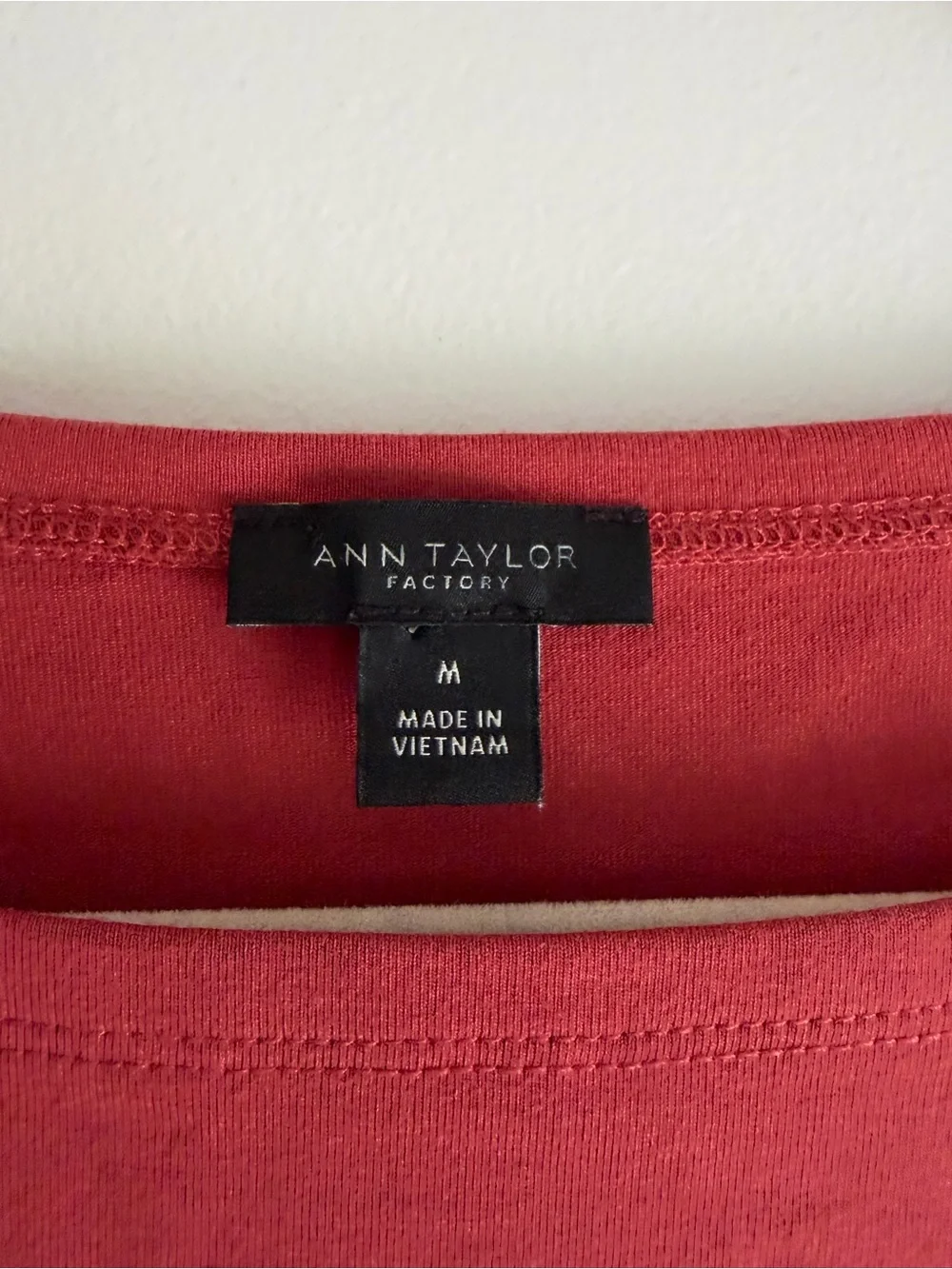 Ann Taylor Terracotta Orange Bateau Neck 3/4 Sleeve Knit Shirt Size M